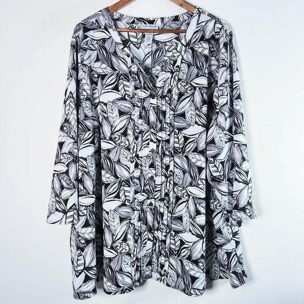 Catherines Womens Black White Floral Smocked Button Up Blouse Size 3X Business